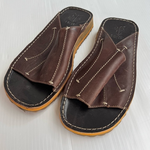 Frye Brown Leather Men\'s Slide Sandals size 10